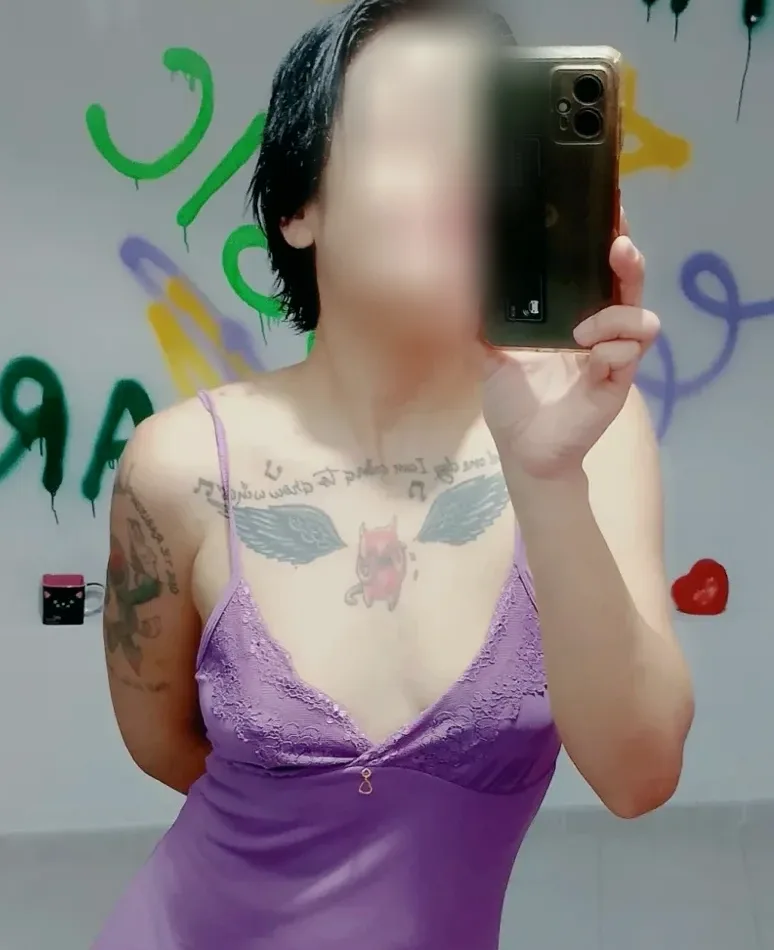Amina, 21